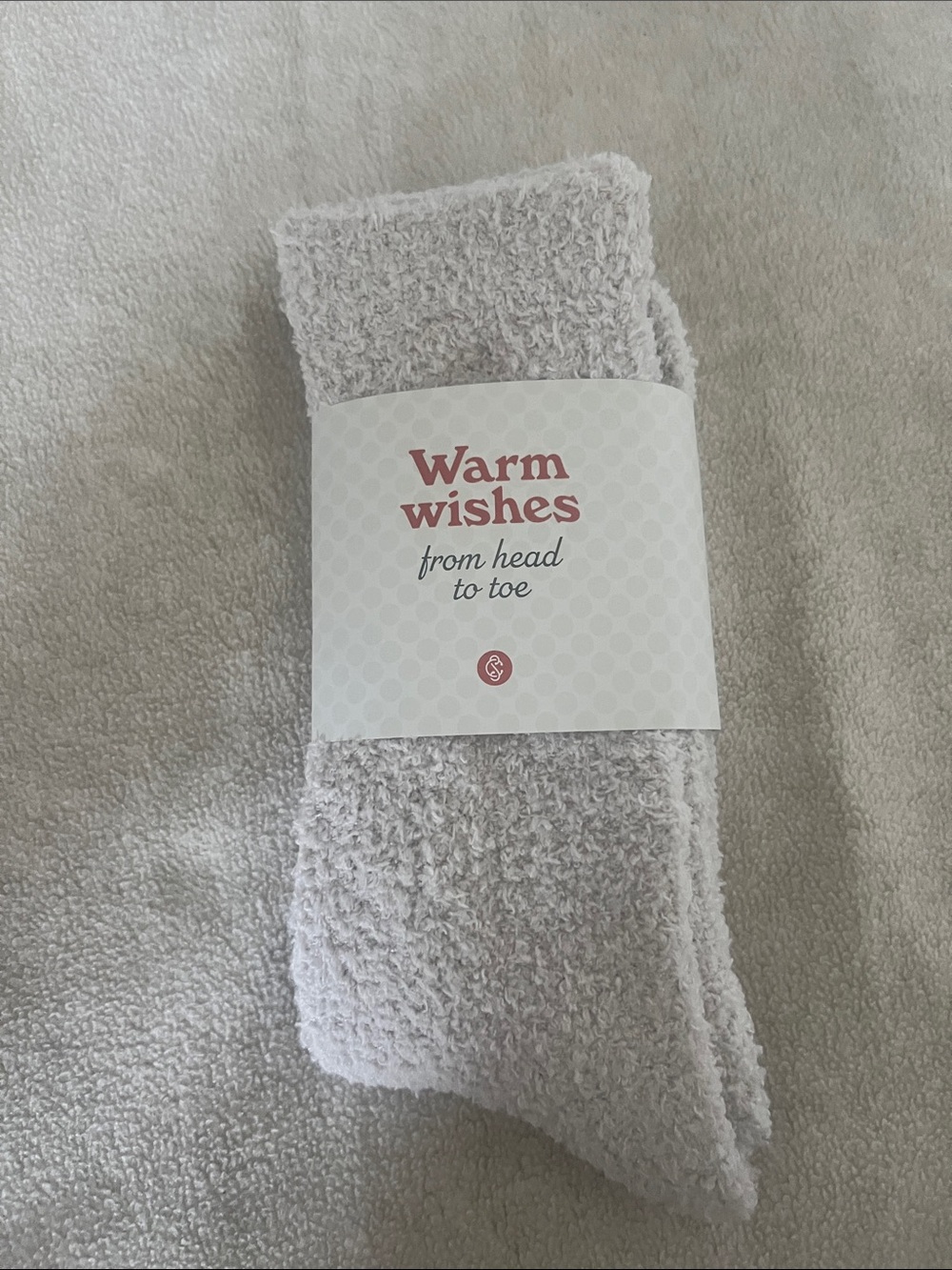 Cozy Plush Throw Blanket and Sock Set - cream colored - Picture 4 of 5